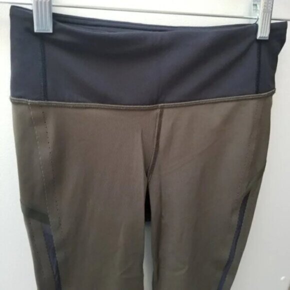 Lululemon Smooth Stride Crop Dark Olive / Black 4 - Picture 5 of 9